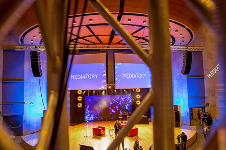 Heapet_official's tweet photo. YEport - #VIOL208 for #MediaTory by #PartnerGroup's side
MediaTory is a student prize awarded to Polish journalists every year. Journalism students from 13 state universities across #Poland# reward the best j...
@MediaTory @JuOffice @dBTechnologies
https://t.co/eJmSVBaE15 https://t.co/AdTtzSkoeZ