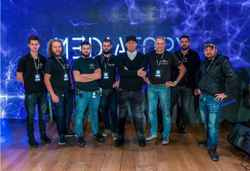 Heapet_official's tweet photo. YEport - #VIOL208 for #MediaTory by #PartnerGroup's side
MediaTory is a student prize awarded to Polish journalists every year. Journalism students from 13 state universities across #Poland# reward the best j...
@MediaTory @JuOffice @dBTechnologies
https://t.co/eJmSVBaE15 https://t.co/AdTtzSkoeZ