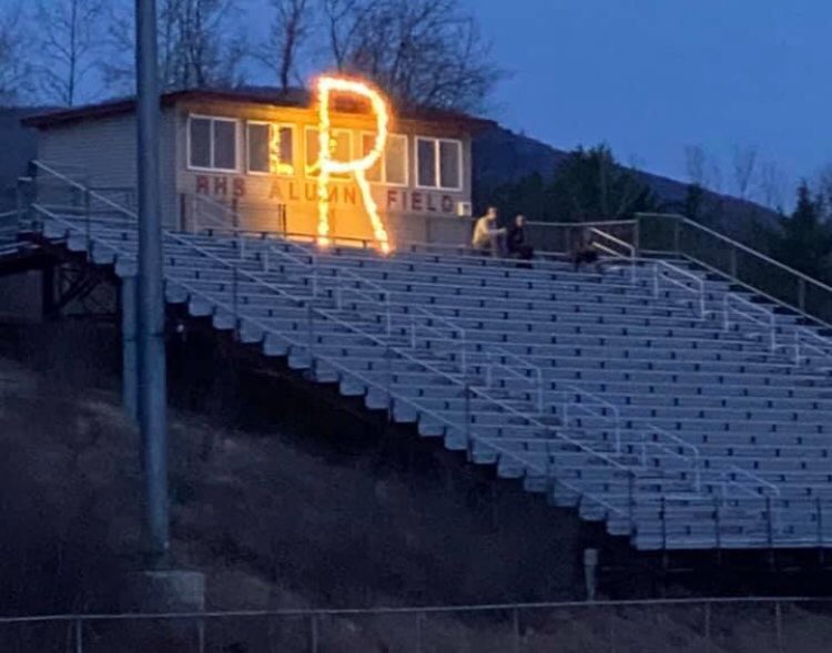 RHSBillOlsen's tweet photo. Thanks to all the health care workers in the Rutland, VT region. Go Raiders! Concept by the #rutlandhs @rhsclassof_2020 . @vtprincipals @NASSP @VTEducation #vted @RutlandRegional @RutlandHerald @ILoveRutlandVT @RutlandChamber https://t.co/eKHwhRTx5H
