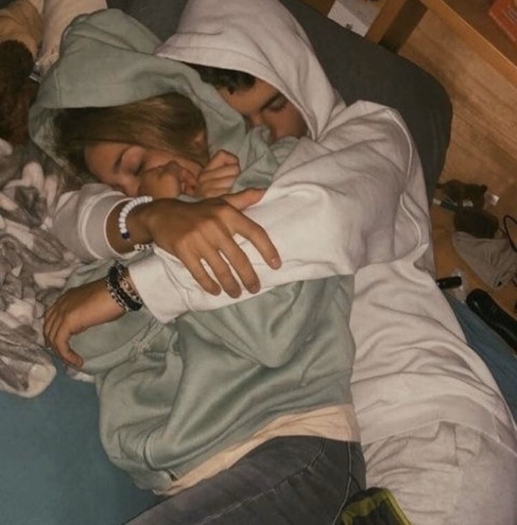 INDIRECTAS tweet media