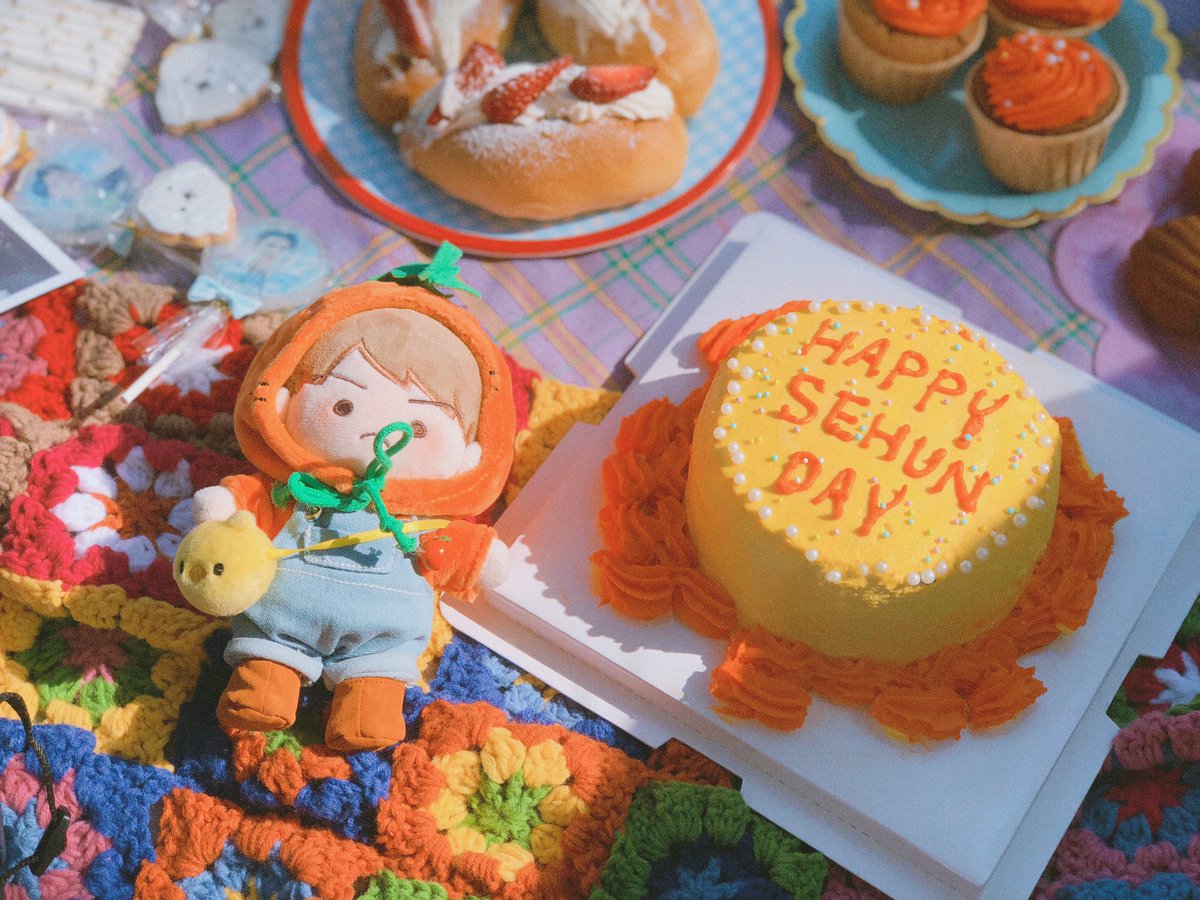 IAM_L6KE's tweet photo. PICNIC🧺🍰
#SEHUN #세훈
#HAPPYSEHUNDAY https://t.co/E05qkYHORt