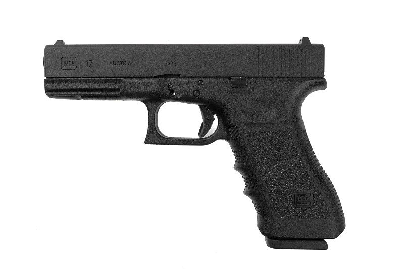 4. Ok so when i say a gun is ugly, that doesnt automatically mean I don't like it. I love any Glock pistol model, but imma be honest the Glock 17 looks so plain. like a child's drawing. firing them is a fun time but god its ugly.