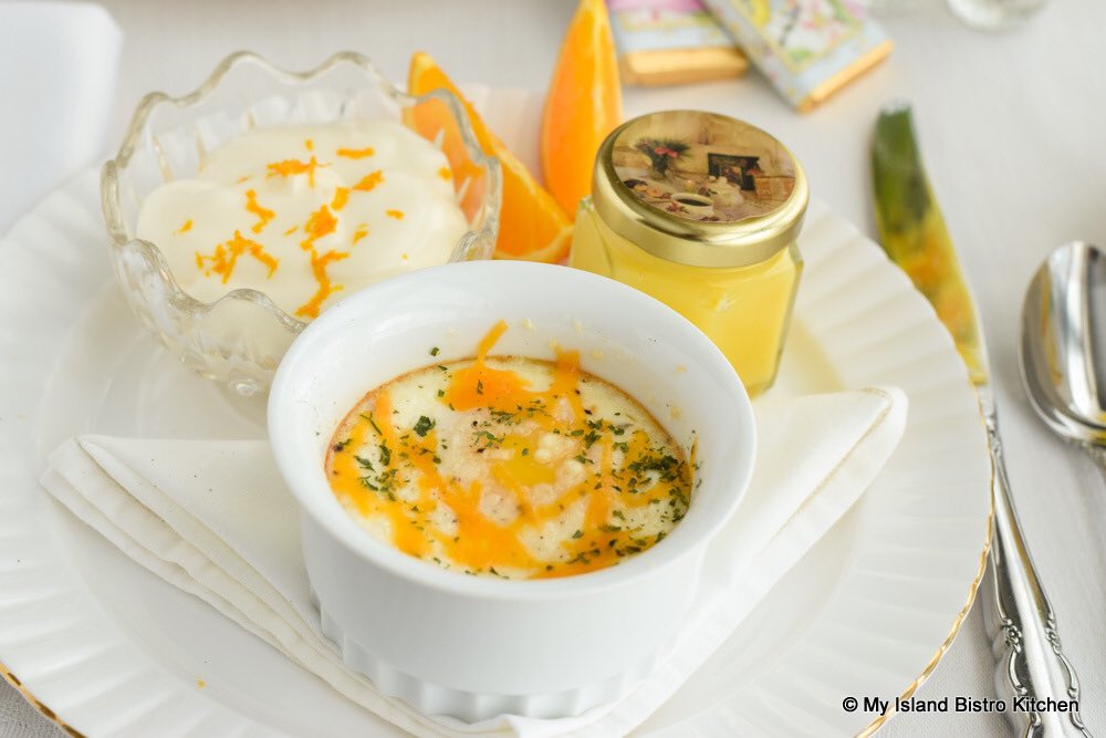 PEIBistro's tweet image. My #teacupoftheday is the bright and cheerful “Spring Daffodils” from Royal Vale. This Malvern-shaped cup bears a spray of yellow daffodils against a white background.#usethegoodstuff because teacups are not just for #afternoontea ! @TeaTimeMag @VictoriaMag @SouthernLadyMag