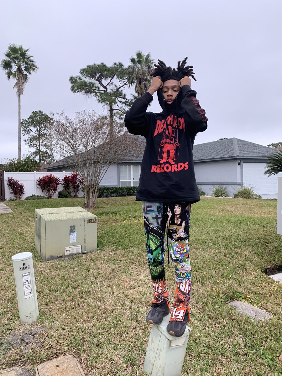 SAVESTRYKER's tweet image. Get at me for pants 💆🏿‍♂️🙇🏽‍♂️👉🏿👈🏿