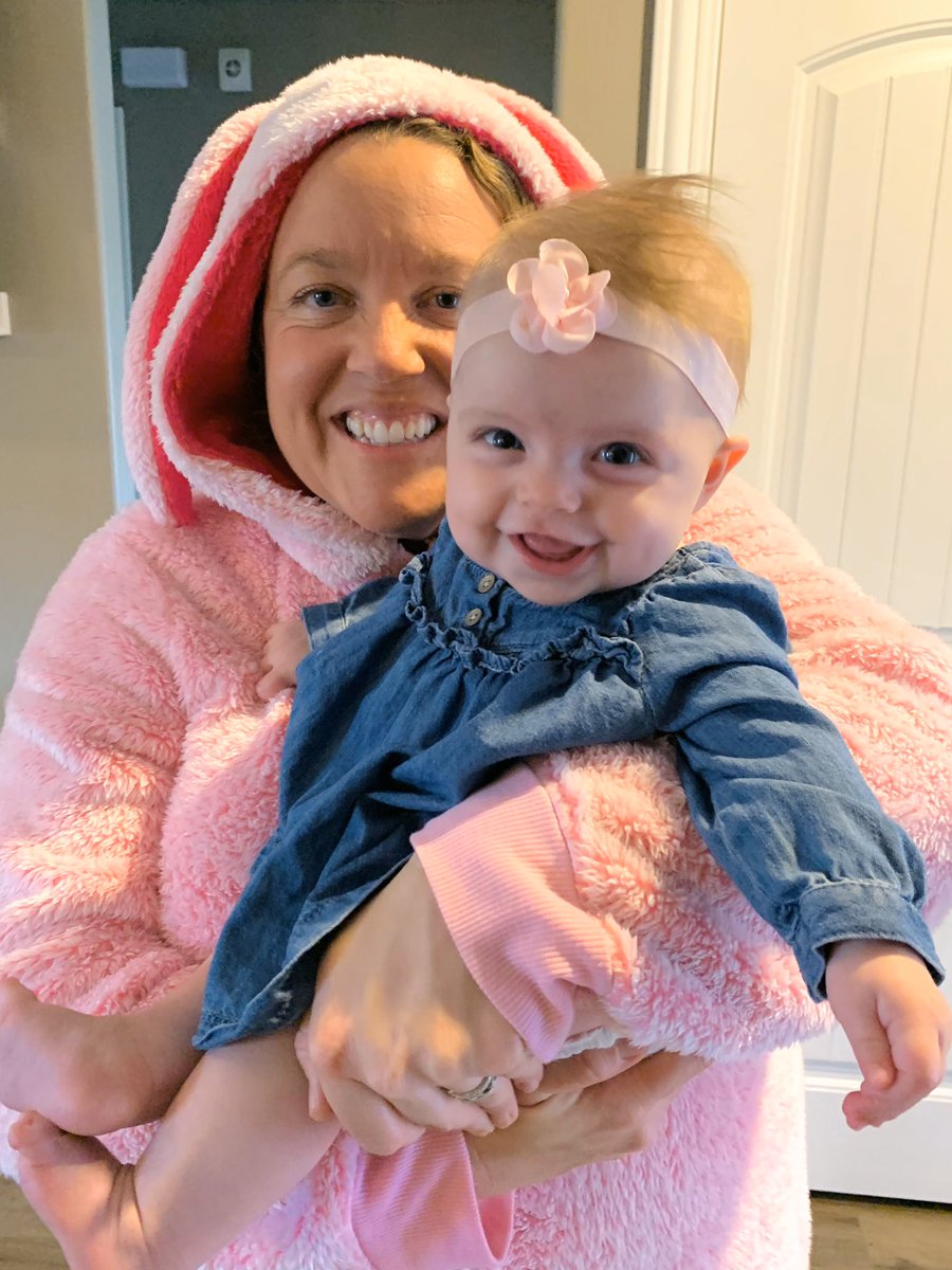 j_bredbenner's tweet photo. Happy Easter from the Bredbenner’s! #BabyBeBe https://t.co/kjcEDofIR7