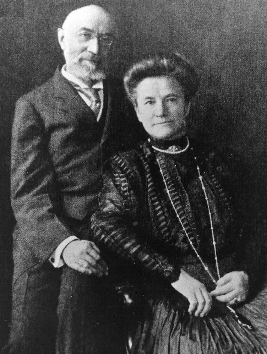 Isidor (67) and Ida (63) had been married for 41 years and had six children. The two were both seated in first class and one of the richest passengers of RMS Titanic and were travelling back to US after a holiday in France, with their servants, John Farthing and Ellen Bird.