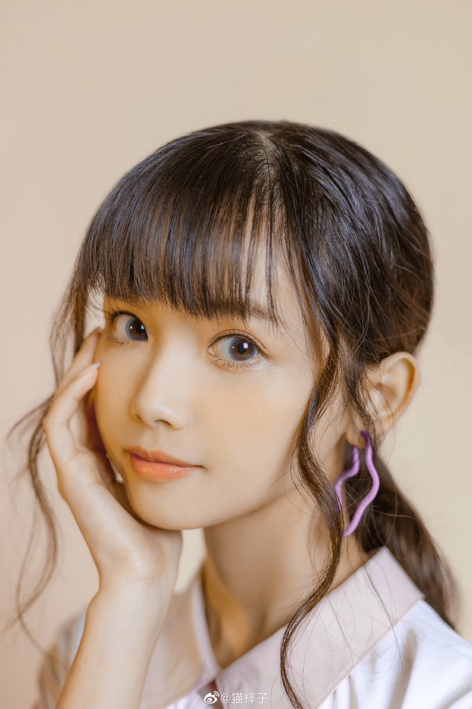 猫梓子a Twitter 特殊时期 大家一定要注意身体哦 记得戴口罩