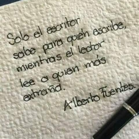 Patthadepoio's tweet photo. Extrañando a mis amigxs, alumnxs, conocidxs, a mi amor!!
#ArmandoEstrategias
#FelicesPascuas
#PensandoAndo https://t.co/6f4UIkKMNh