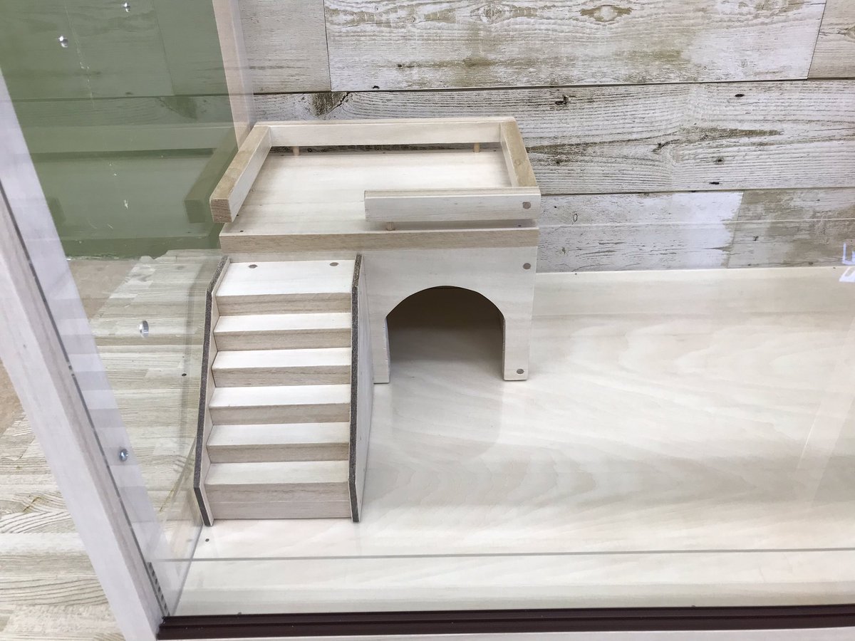 おはようございます！ 本日もケージの作製です！ 先日納品させてました