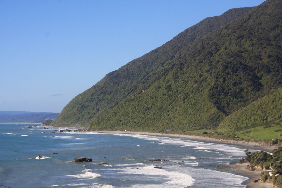 First, a few shots from the coastal drive between Greymouth and Westport on a glorious spring evening.