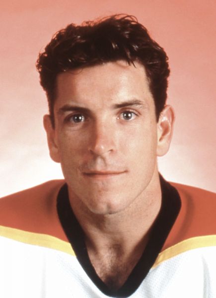 3. Tom Fitzgerald (New Jersey Devils)- drafted 17th overall by New Jersey in 1986- hockey genetics extremely strong - cousin to both Keith Tkachuk and Kevin Hayes- has two sons, Ryan & Casey who are *chefs kiss*