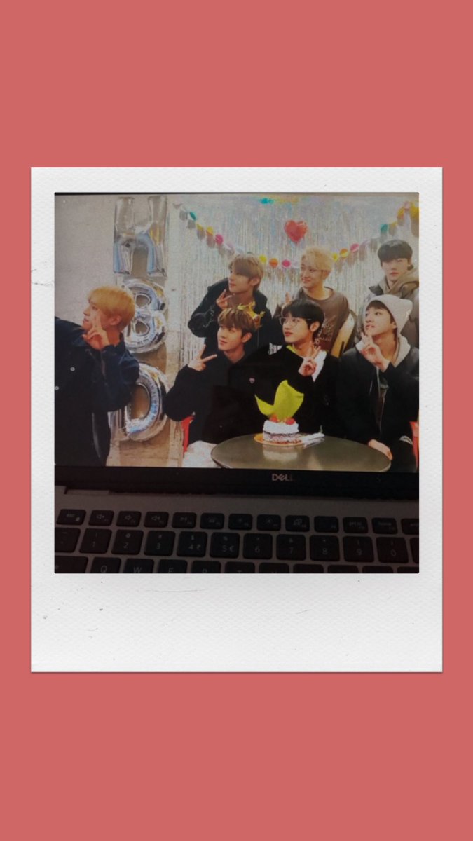 mochigolcha's tweet photo. happy birthday to our amazing rapper!!
youngtaek eat a lot today!!! thank you for your hard work always and we’re looking forward to see what kind of performances you’ll give in the future!!
goldenness love you 💖🌟

꒰ #HAPPY_TAG_DAY #영원한_비주얼킹_영���그의_생일축하해😍 ꒱ https://t.co/n1lI6my4g9