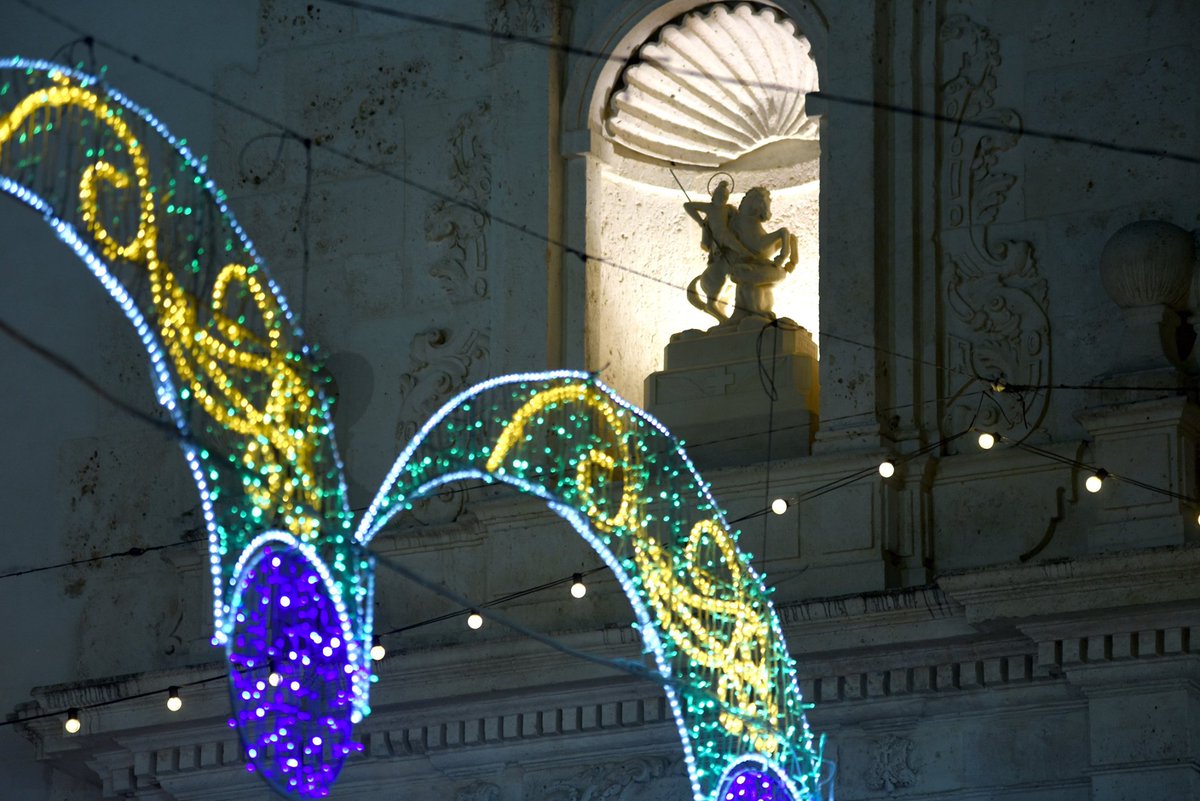 Ajuntament_BdM's tweet photo. Encesa de l'enllumenat de Festes #Açòtambépassarà https://t.co/eJ9AkgYPgF