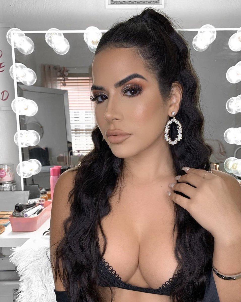 bigbootyiris's tweet photo. trying a new look tonight... a little lonely text me guys !!

#sugardaddyswanted #sugardaddy #sugarbaby #snapchatpremium #sexy #feetpicsforsale #horny #nudes #buyingpics #premiumsnapchat #thickass #tits #bigbooty #COVID19 https://t.co/jhmyUWelOA