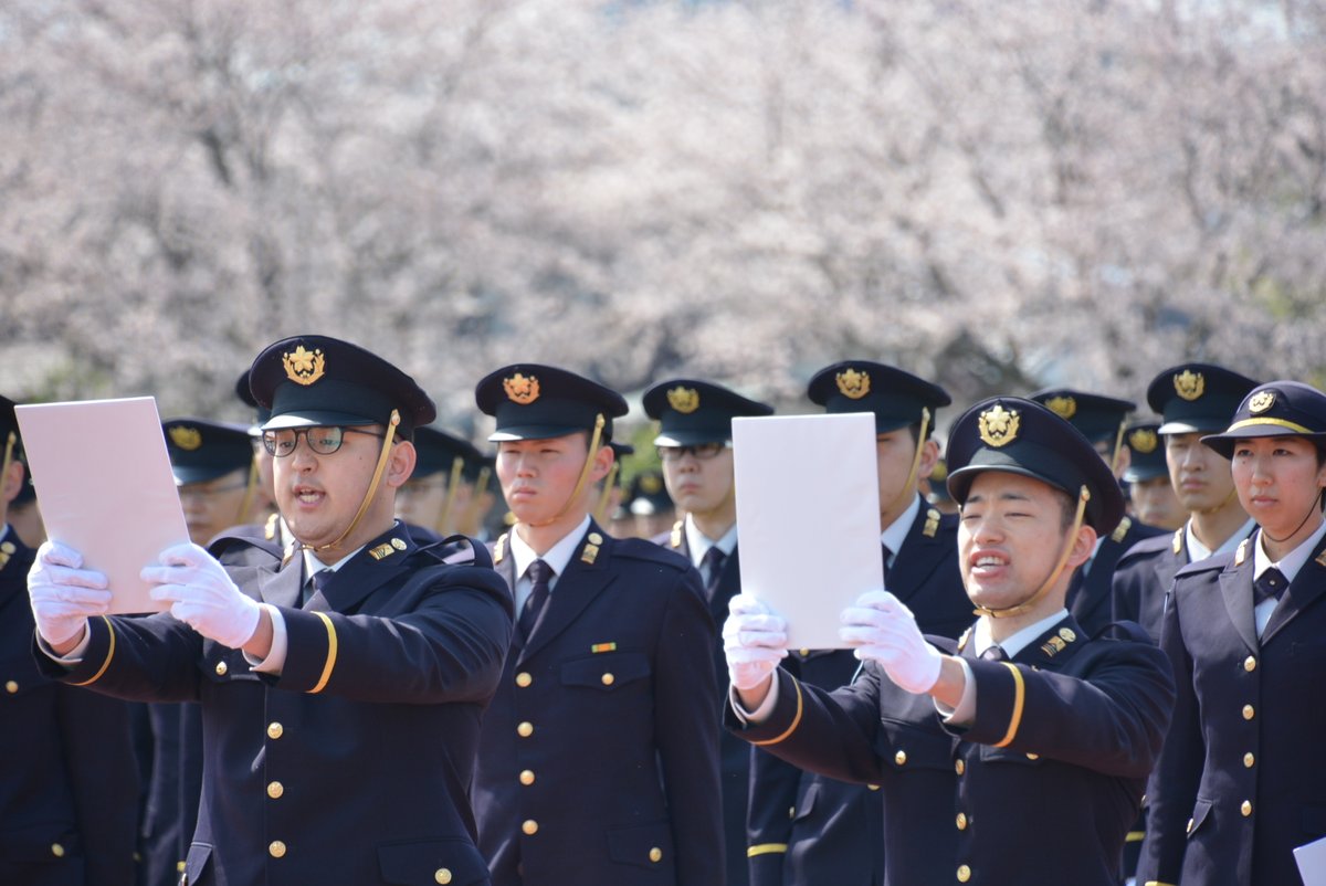 陸上自衛隊幹部候補生学校 Twitter પર ４月２日 桜満開での令和２年度合同入校式 第１０１期一般幹部候補生課程 第５６期医科歯科幹部候補生 課程 第３期看護科幹部候補生課程 入学 自衛隊