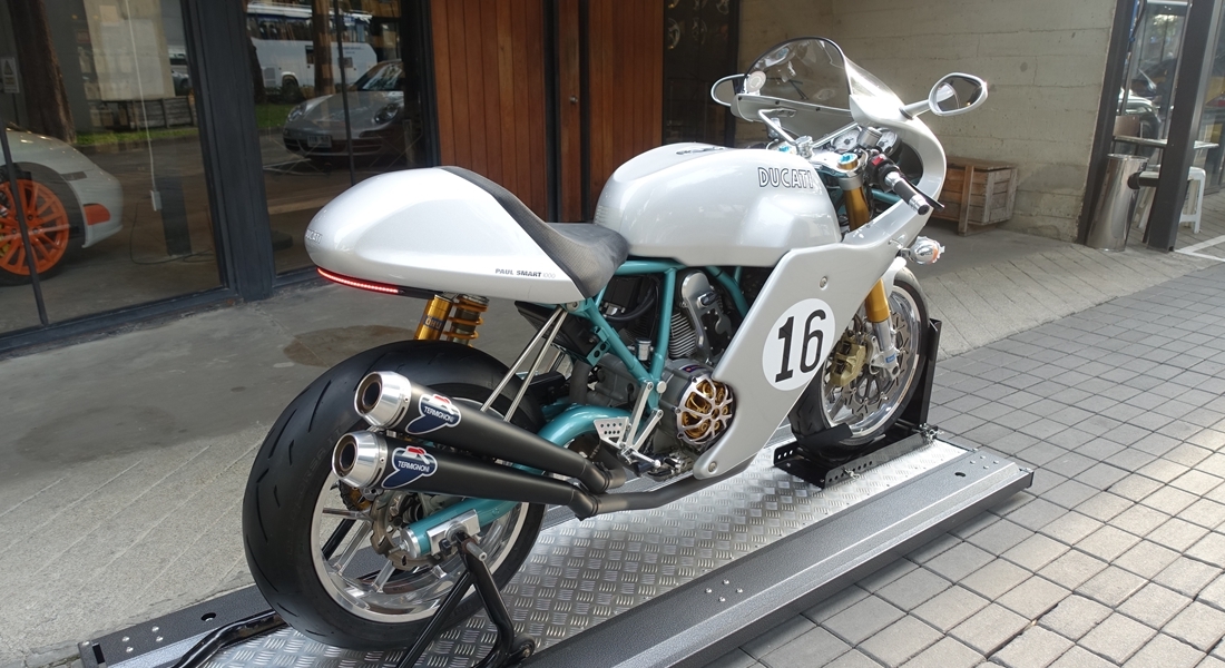 PorscheForSale2's tweet photo. ขาย DUCATI PAUL SMART 1000 LE สภาพดี หายาก

Paul Smart Silver Metallic with Frame Sea Green Metallic, Mileage 5,316 KM. Air-cooled 90-degree V-Twin 1000CC., 6-Speed Manual Transmission, Model Year, 2006

รถออก DUCATI Thailand

Tel  061-559-8911 
#ดูคาติ #ducati #มอเตอร์ไซค์มือสอง https://t.co/FKRaB4gXBp