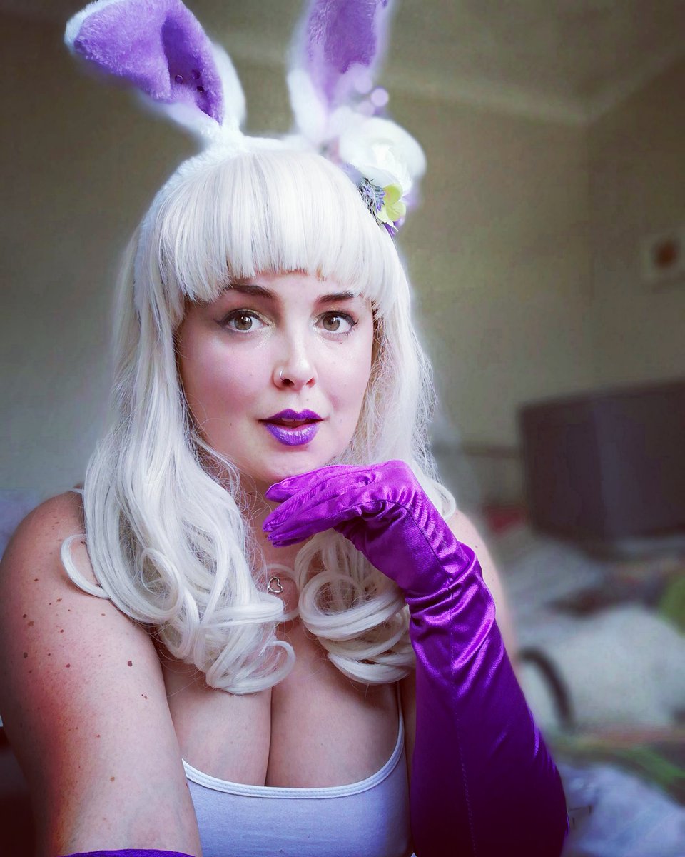 LiliDelFflur's tweet photo. Pasg Hapus / Happy Easter
Forgot to post yesterday...
Hope you've all had a wonderful Easter weekend with virtual visits from family and friends
#StayHomeSaveLives #COVID19 #Easter #bunnygirl #burlesquedancerofcardiff https://t.co/0i4QTStd21