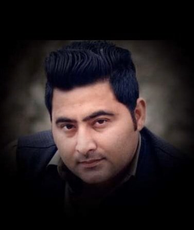 tahir_ali50's tweet photo. Three years ago today, the education curriculum of the state of Pakistan killed Mashal Khan.
#13thApril
#MaShalDay
#RemembringMashalKhan https://t.co/4nrsa2IbxR