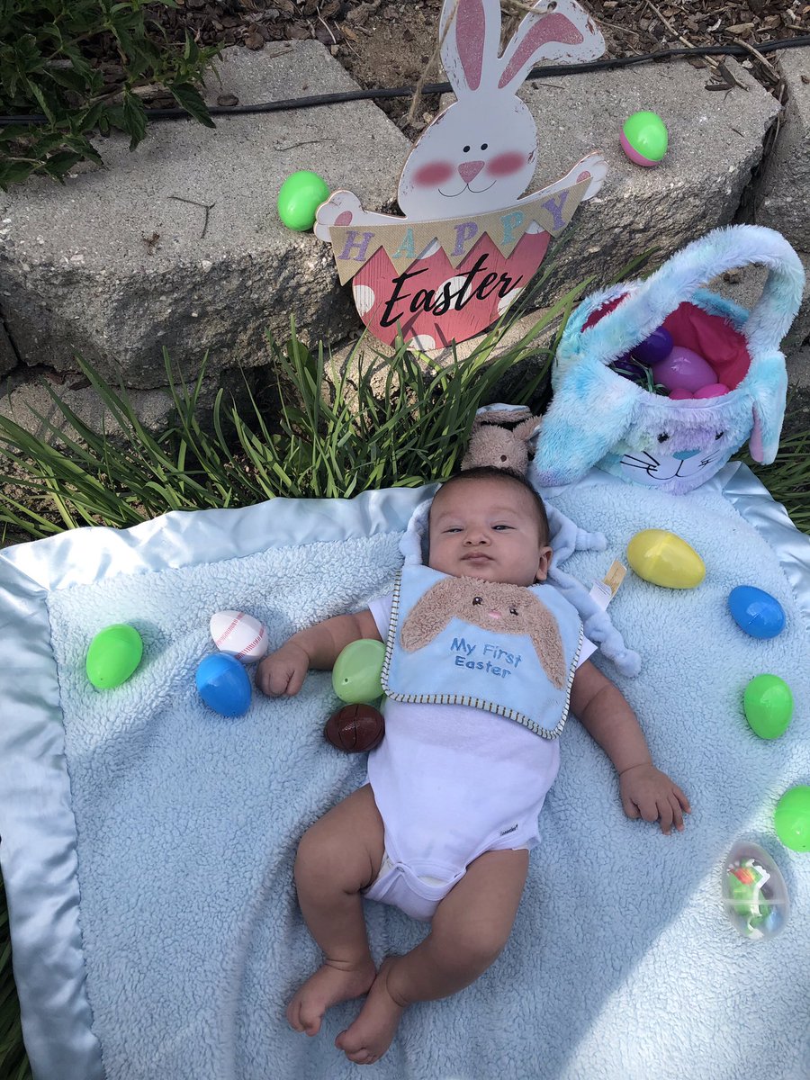 My baby’s first  Easter🐣🙈