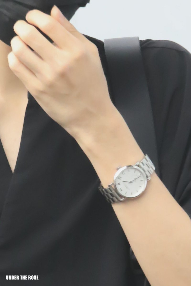 wonwoo wearing a watch — a thread @pledis_17  #원우  #WONWOO