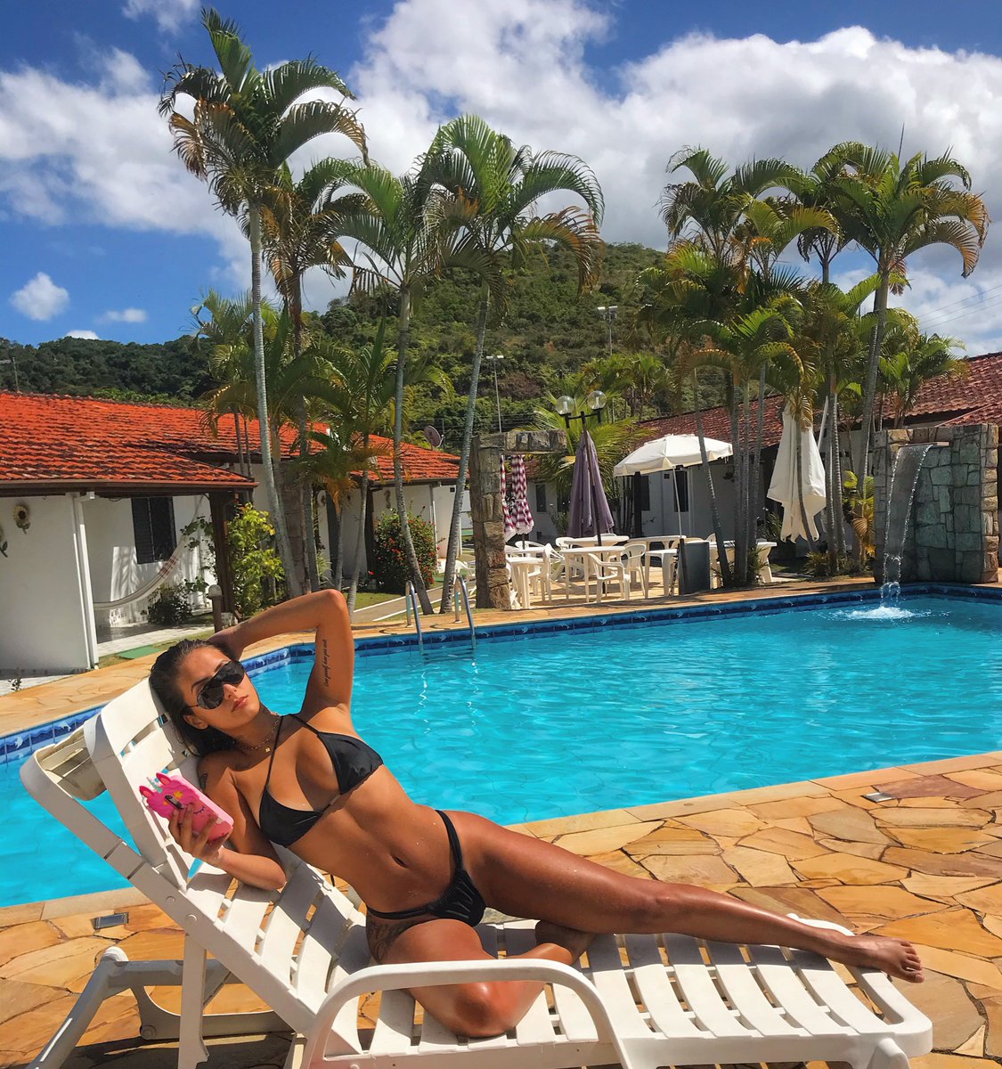 maamonteiro_'s tweet photo. Gata demais pra não postar aqui minha vibes nessa quarentena https://t.co/EP4iuq9CsI