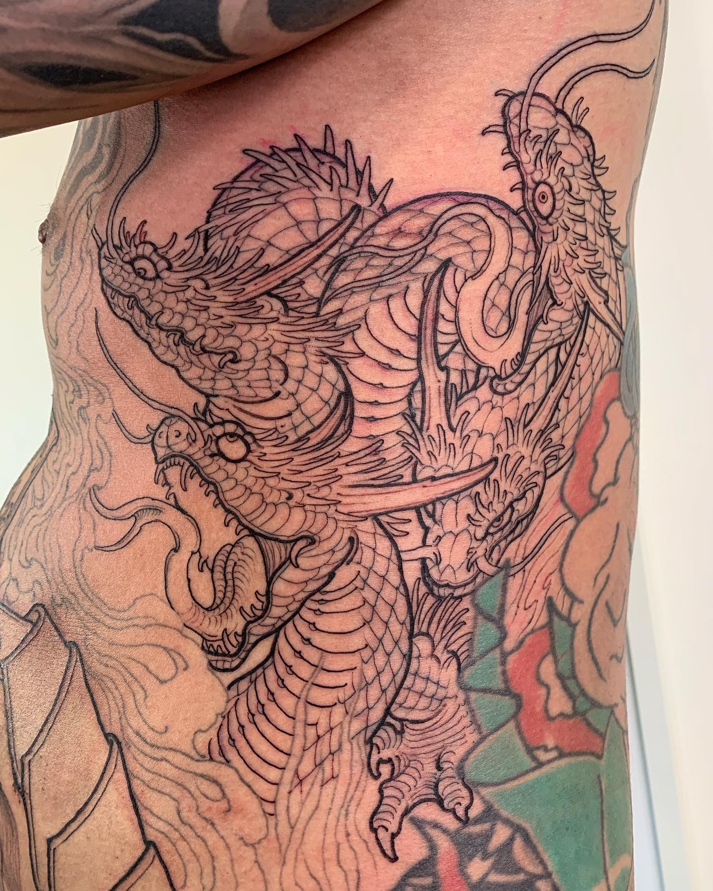 Slf Manabu 彫師 信州まなぶ 八岐大蛇 ヤマタノオロチ とりあえず4つ首