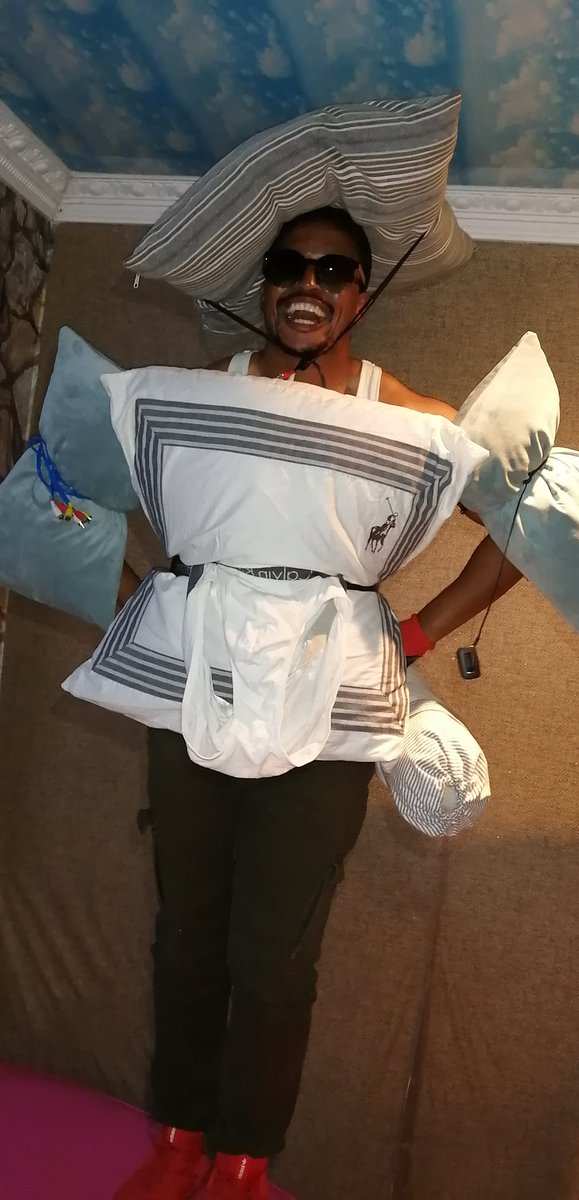 Just came back from church and I think I was wearing the most beautiful outfit ever 👌😍
#actor
#entrepreneur
#mc
#brandambassador
#eventmananger
#pillowcasechallenge