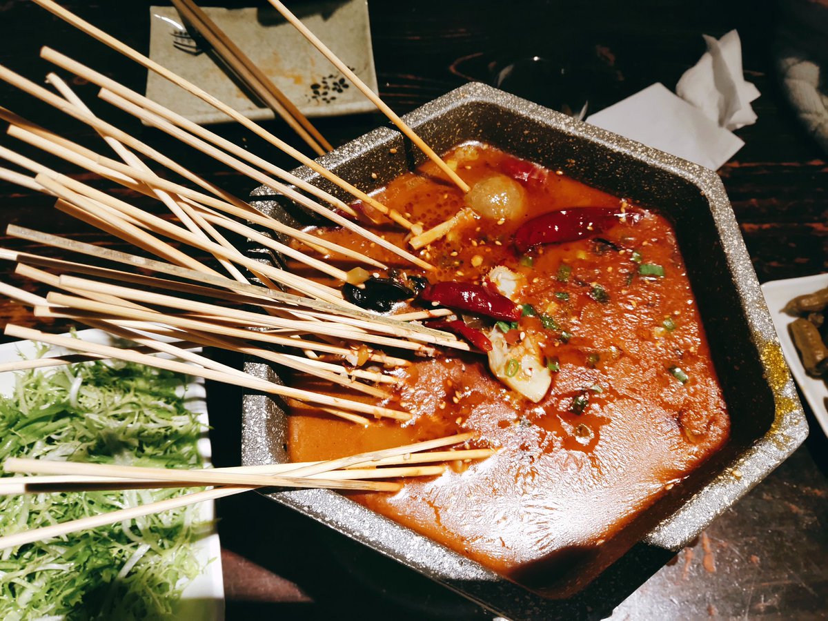 SamoaZheng's tweet photo. #China #Food Damn I m hungry but I dont wanna cook😭 https://t.co/TIMVgEBnfR