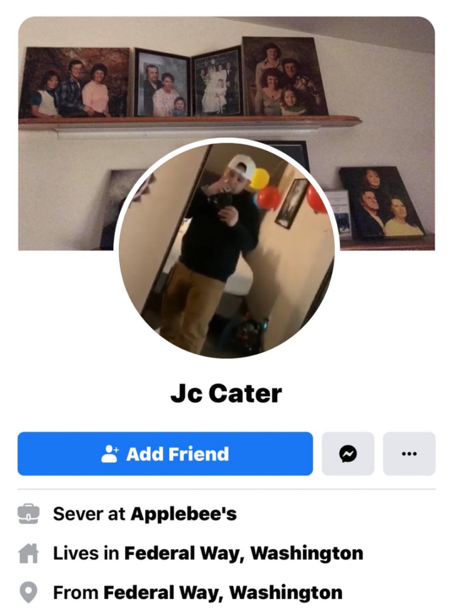 SoleOnIceSJ's tweet photo. @JCCATER @Applebees your employee at your Federal Way, Washington restaurant.  Disgusting and despicable. https://t.co/Xh7SJjJus7