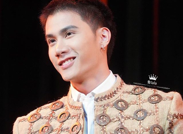 BLhoez's tweet photo. remember when the cast of together with me series wore the Philippines traditional clothing
ctto
#maxtul #togetherwithme
#togetherwithmetheseries #altogetherinmanila https://t.co/OznEs8VrA9