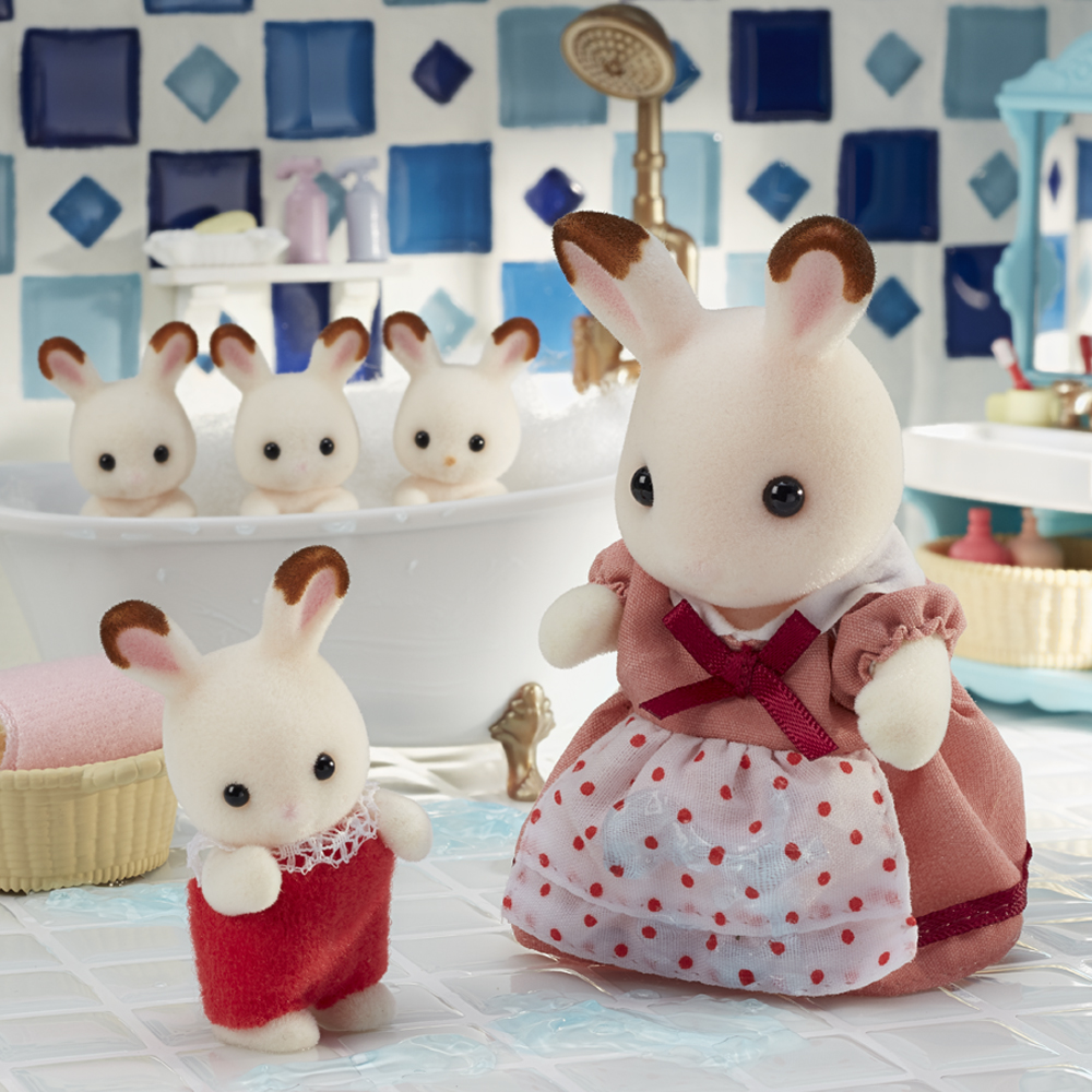 シルバニアファミリー 公式 おふろ いや クレムちゃん そんなこと言わないで 一緒に入りましょう いやだもん イヤイヤ期のクレムちゃん お風呂に入るのを嫌がっているみたいです お母さんは困り顔 シルバニアファミリー シルバニアファミリー 公式 おふろ いや クレムちゃん そんなこと言わないで 一緒に入りましょう いやだもん イヤイヤ期のクレムちゃん お風呂に入るのを嫌がっているみたいです お母さんは困り顔 シルバニアファミリー