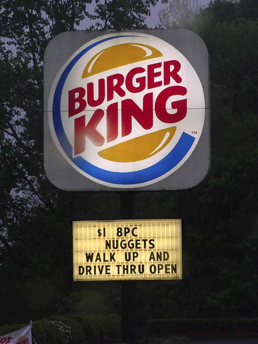 SkyAnalysis's tweet image. 40 miles north of GA couldn't help but notice that no one had any gloves, masks, or cares at all... almost as if no important public health emergency was going on. @BurgerKing still doing dine in??