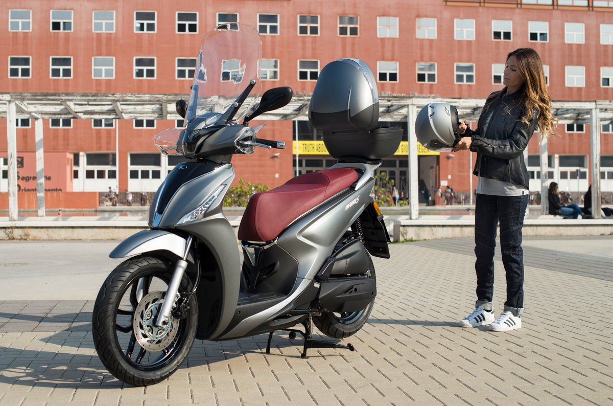 kymcojapan's tweet photo. イタリアのライダーにも人気の🇹🇼台湾ブランドKYMCO。
2019年に🇮🇹イタリアの150スクーター販売台数で2位を獲得した「ターセリーS150」は日本でも好評発売中です\(^o^)/
https://t.co/yppCUAGUwl
#SH150 #peopleS #NMAX #トリシティ #プリマベラ #ターセリー #台湾 #キムコ #スクーター https://t.co/GnqehjY3VS