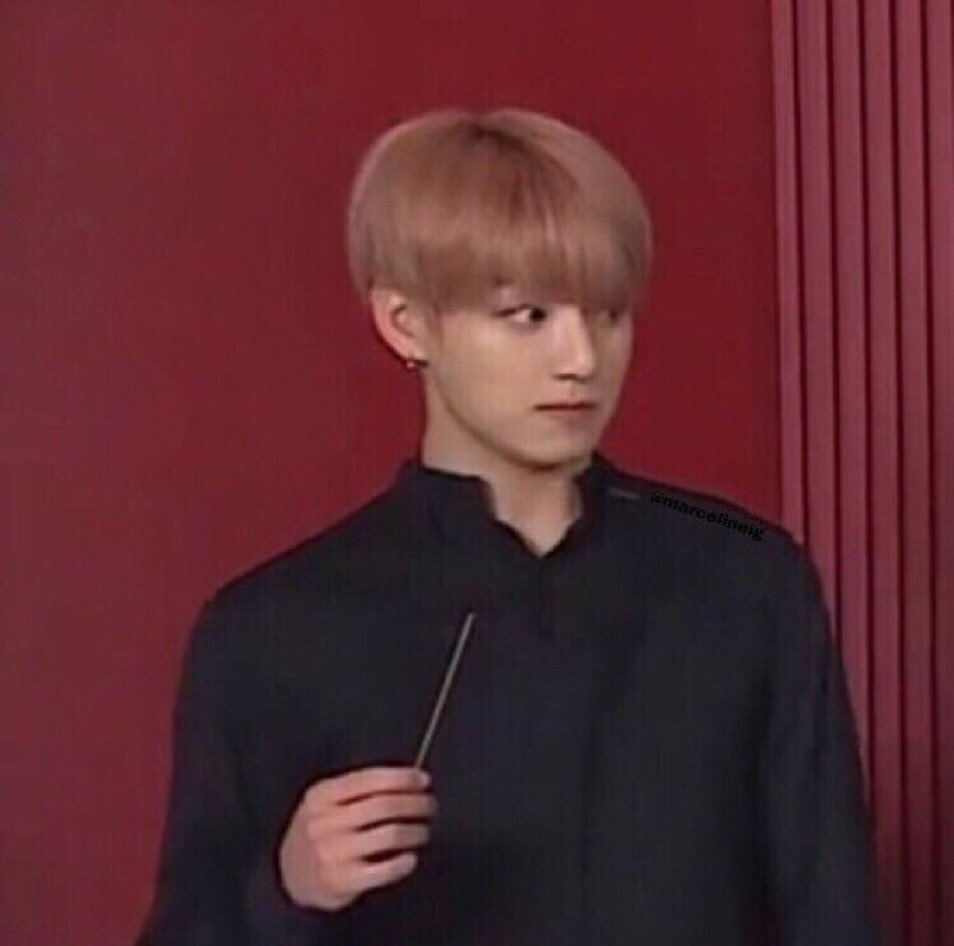 [recreating an old twt bc I’m bored asf hjsjdjsns if ur an OG then u knew I made this thread during the summer of 2019] Enjoy ;)
