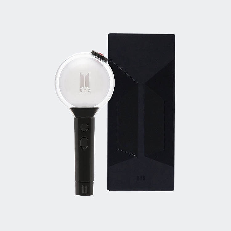 ShopTanni__'s tweet photo. ARMYBOMB Special Edition❗
EM💰RM195
WM💰RM210
#BANGBANGCON #armybombmalaysia 
#BTS #btsmalaysia
#kpopmalaysia #malaysiakpop https://t.co/uJmf6ZE434