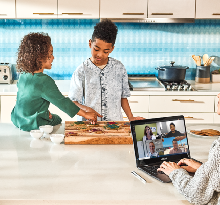 herkeictgroup's tweet photo. Microsoft Teams naar 2,7 miljard vergaderminuten in een dag - Emerce https://t.co/wWXpiE6gEN #Teams #thuiswerken #record https://t.co/JFKDxq7wf8
