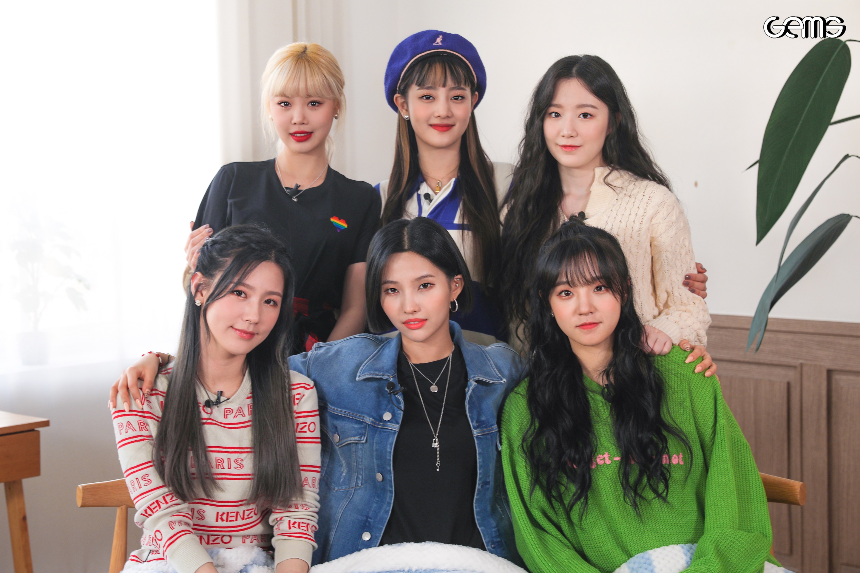 G i dle kween cart. Группа Джи Айдл. G I -DLE корейская группа. K Pop группа g Idle. Кпоп группа Gidle участницы.