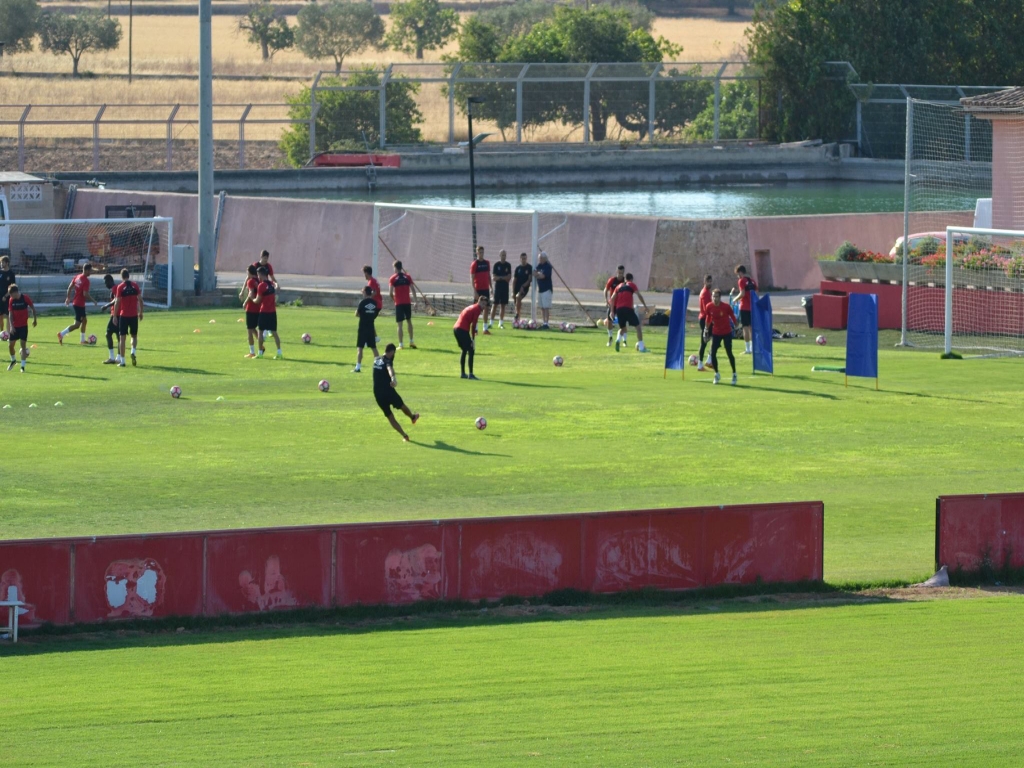 Días atrás Amazon publicó mi libro "Métodos de Entrenamiento aplicados al Fútbol. Metodología del Fútbol". Si quieres la versión 1.0 en PDF solo hay q Retwitear y dejar un comentario con tu mail. Hasta 23:59 del Martes 14 Abril!

books.apple.com/us/book/id1488… 
amazon.es/dp/B086XLDRCL