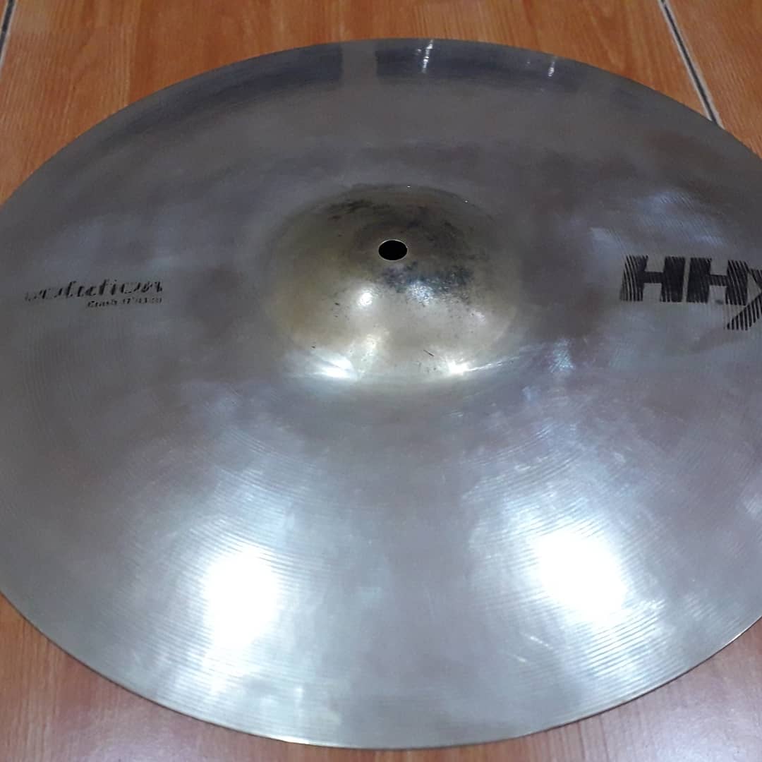 Fs Sabian hhx evolution crash 17 sig dave weckl..Like new..No crack no keyhole..Minat?? Aeron/089606008072 thanks <a href="/drum_market/">drummarketindonesia</a>