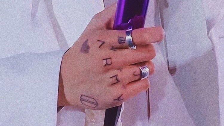 jungkookedit's tweet photo. jungkook's tattoo. https://t.co/x6kWV17JrP