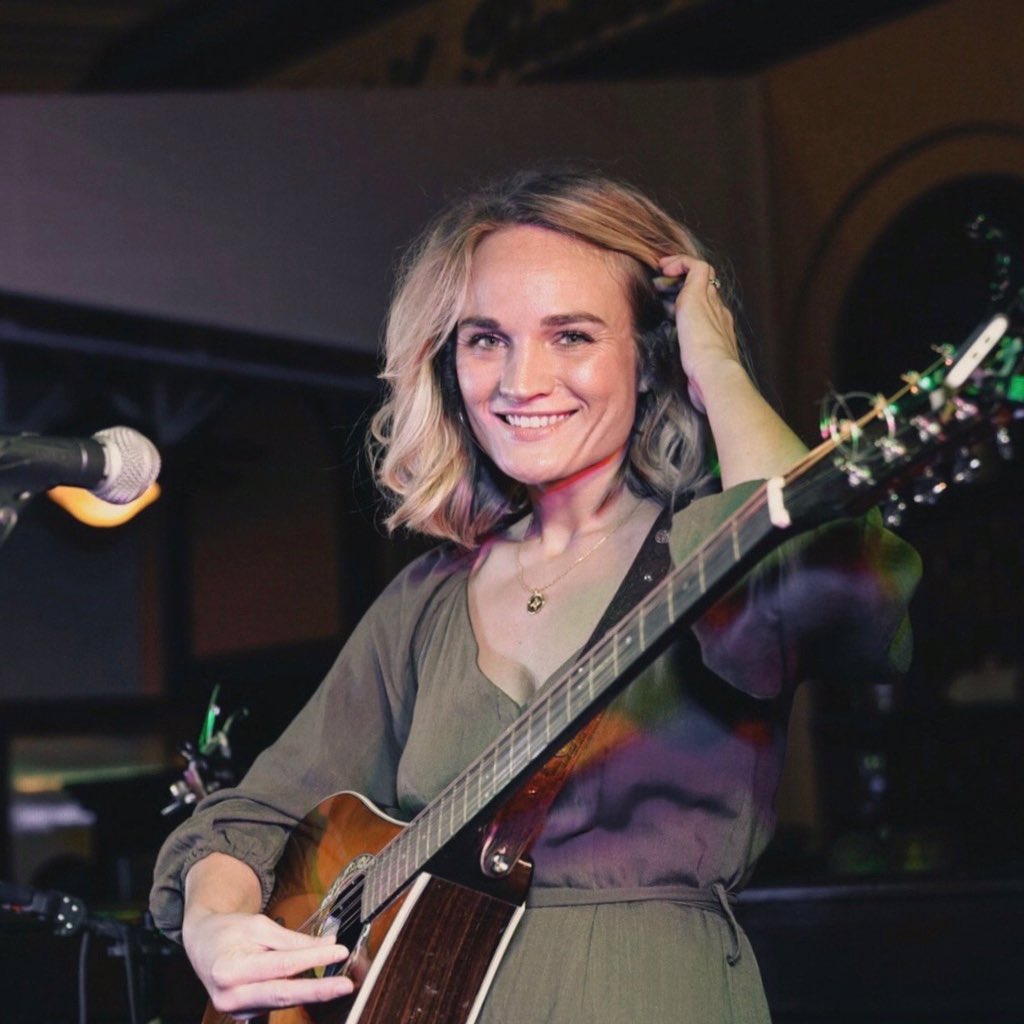 This lovely lady is starting another trip around the sun today and we sure are excited to celebrate it! Help us wish Jessica a big HAPPY BIRTHDAY!!! Can’t wait to see what’s in score for you, sis! We love you!! #28years #aprilbaby #happybirthday #birthdaygirl