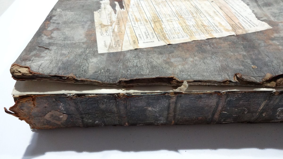 bindingrepairs's tweet image. Repaired boards re-attached and refurbished. sycamorebookbinding.co.uk