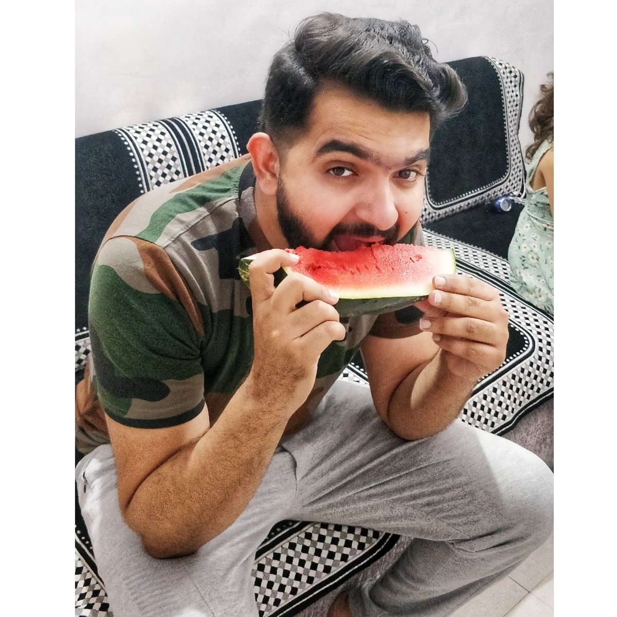 gdw_Mayank's tweet photo. Be thankful for what you have; you’ll end up having more. If you concentrate on what you don’t have, you will never, ever have enough. – @Oprah
#imayankbatra 
#Grateful #LockdownFun #TheRealMe #FruitLove #FruitPorn #watermelon🍉  #enjoyinglockdown https://t.co/SPbBAAI1x1