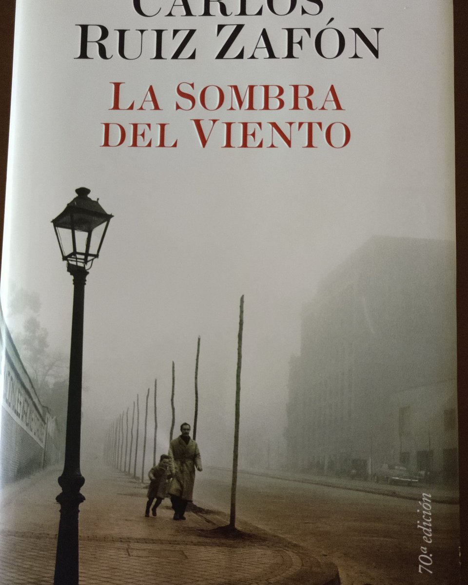 ManelPaterna's tweet photo. La Sombra del Viento.

Durante el confinamiento la lectura es una de esas actividades que siempre dejas para después.

#QuedateEnCasa #Lectura #Libros #Covid18 https://t.co/jJFLYcG1Cg