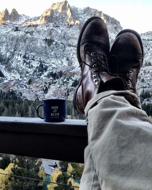 " رسالة اليوم .. وكل يوم :
ابتسم .. 

افتح الشبابيك .. 

تنفس بكل ما أوتيت من قوة ..

 استرخِ .. .............

واشرب قهوتك كما لو أنها المرة الأولى،

 وكما لو أنه الكوب الأول "

#راقية_المشاعر