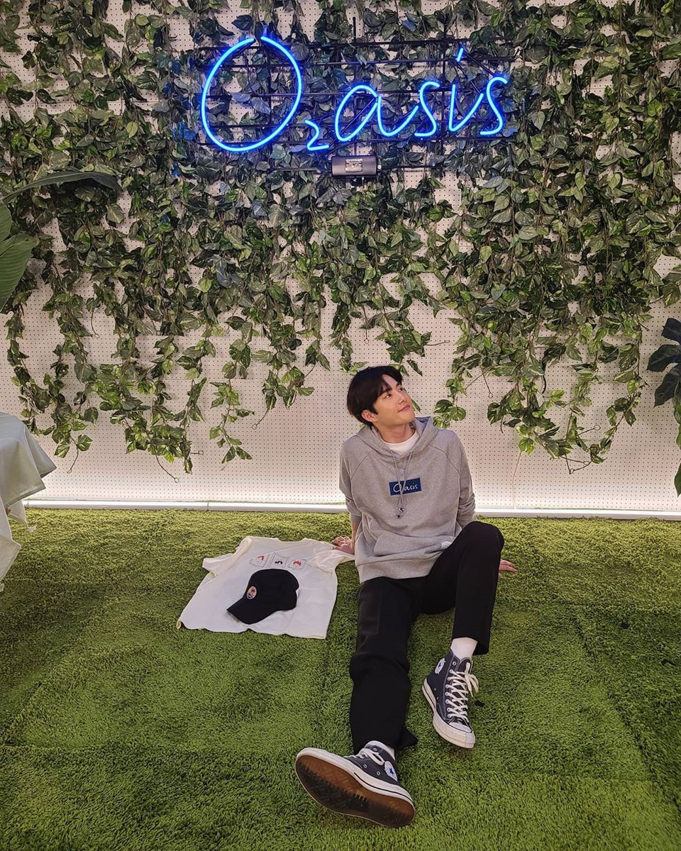 ShintaMia4's tweet photo. SUHO BEST LEADER titik. https://t.co/KgbYAEVlaa