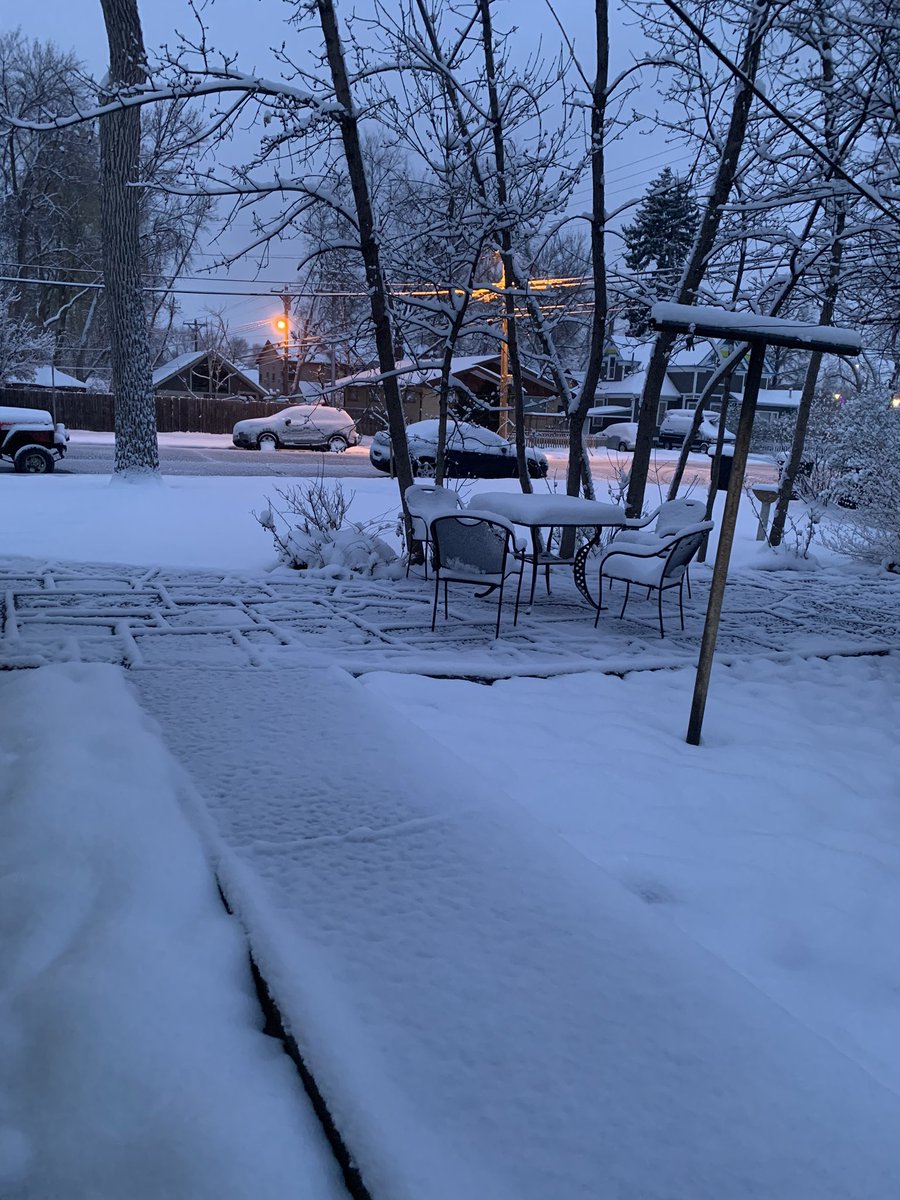 Ski_Scribe's tweet photo. #MorningBlue #NoFilter https://t.co/eLJUVHHBVI