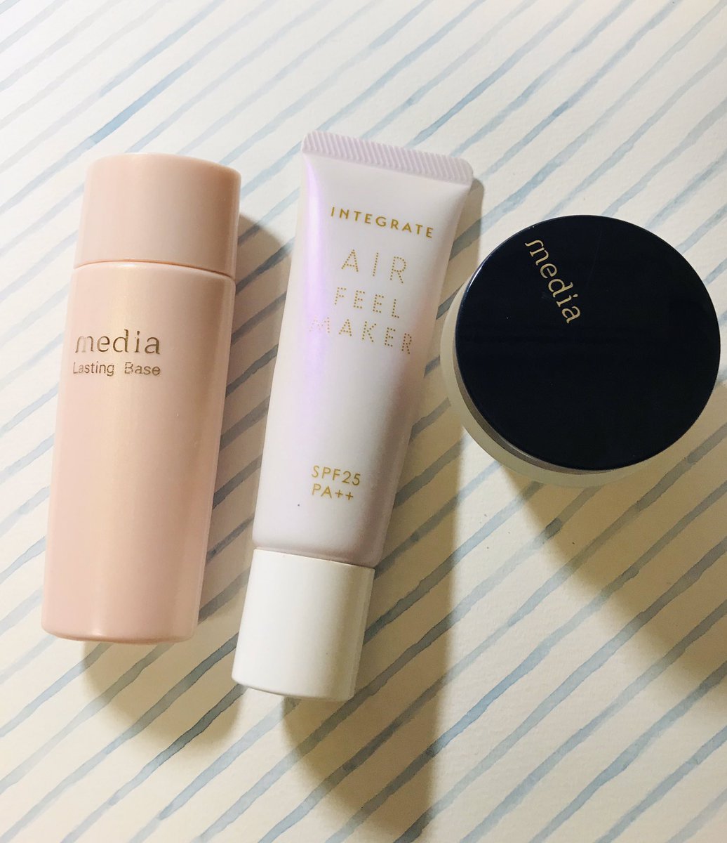 O Xrhsths Shibuya39 Sto Twitter ここ2日くらいこのトリオ メディアのファンデーション 毛穴に溜まりがちかもしれんと思っていたけど わかった 塗る量をかなり少なめにしたほうが美しく仕上がる 最近 あまりにパキッと仕上がるファンデーションがしっくりこない と