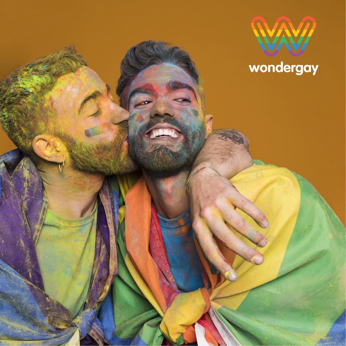 WonderGayLgtb's tweet photo. FELIZ DÍA INTERNACIONAL DEL 💋💋 #BESO😘😘 🏳️‍🌈 13 de Abril.

Píntate los labios y besa a quien tengas al lado pasando la 40tena. Haceros una foto y menciónanos!

Te compartiremos en nuestras RRSS para que todos vean tu #amor! 😍 #kisschallenge

❤️🧡💛#WONDERGAY💚💙💜 #LGTB https://t.co/e4eJykDfpy