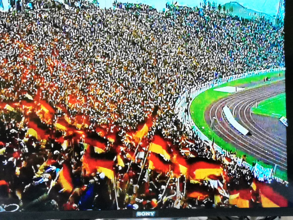 Kalli09Do's tweet photo. @BVB @polizei_nrw_do #echteliebe #Covid_19 @DFB_Team @DFB_Fanclub #brdned #endspiel1974
Aus Aus das Spiel ist aus Deutschland 🇩🇪 ist Fußballweltmeister 1974, so ein Tag so wunderschön..... 😷
#DatKalli09
#DerPoetVomBorsigplatz https://t.co/CX0qaAJtyG